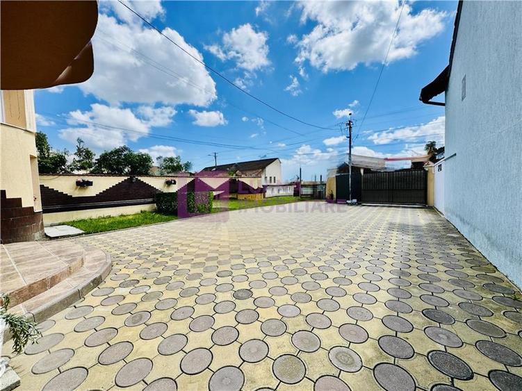 Apartament cu 3 camere premium | gradina 140 mp | Strand |
