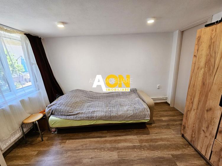 Casa renovata, 2 corpuri de cladire + anexe, 1331 mp teren, Paclisa - 9