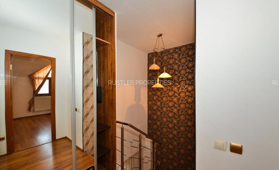 Vila cocheta cu 4 camere, parcare si curte - Baneasa - 7