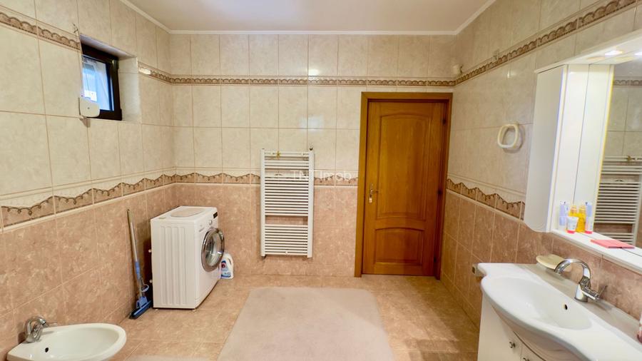 Vila individuala P+1+M cu deschidere la Lacul Snagov, piscina, sauna, ponton ! - 42
