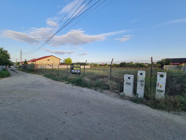 Vanzare teren intravilan 950mp, Sat Costi, Jud. Galati, cu utilitatile la limita