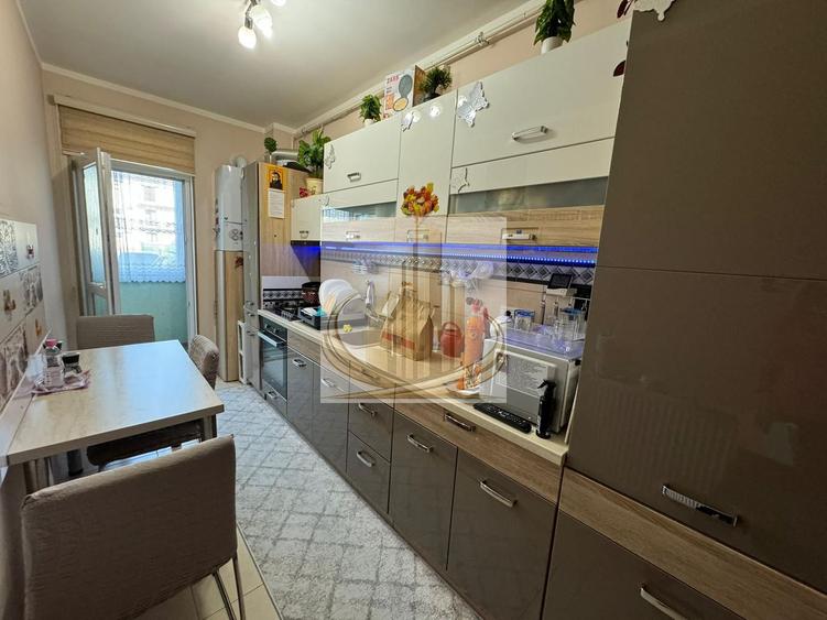 Apartament complet mobilat cu 3 camere în Giroc