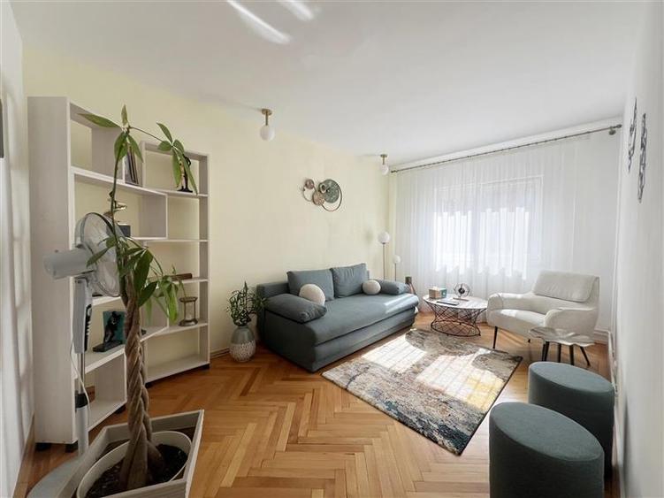 Apartament 2 camere decomandat etajul 2/4 Centru Civic- CEC