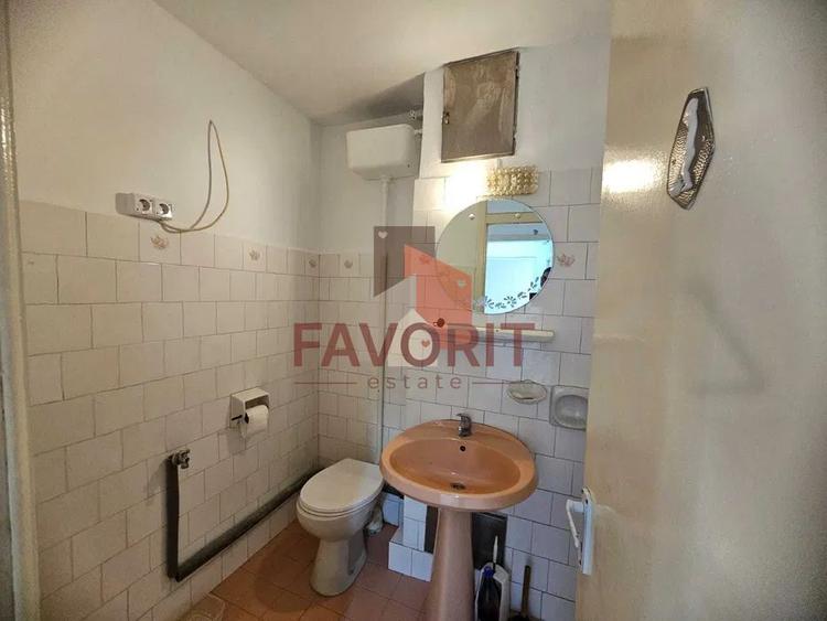 Apartament 3 camere decomandat | Zona Aradului