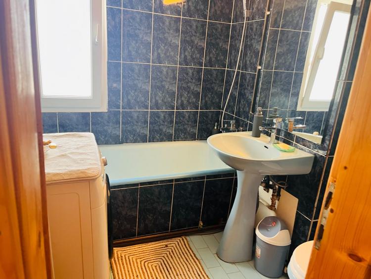 Apartament ultracentral, 3 camere, cu priveliste impresionanta, langa Mercur