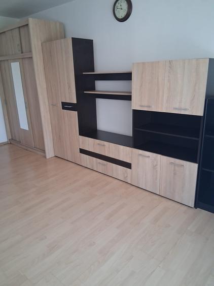Apartament 2 camere mobilat ,utilat,aer conditionat confort 1 decomandat,liber
