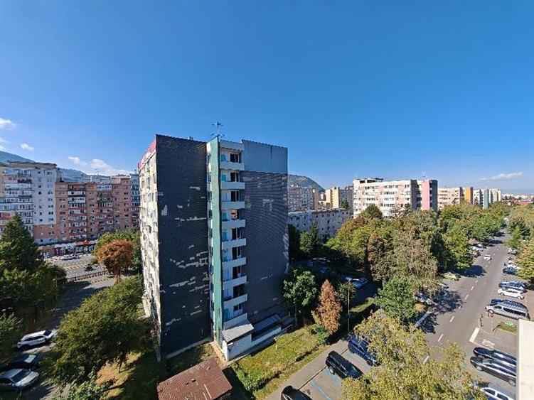 Inchiriem Apartament 2 Camere, Mobilat, Semidecomandat, Astra