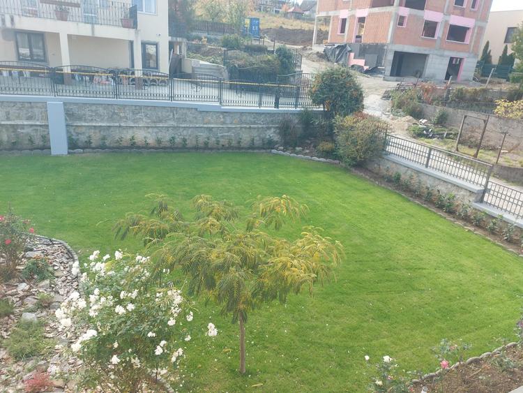 Vila cu 9 camere in zona Spitalului Judetean - str.Gh.Doja