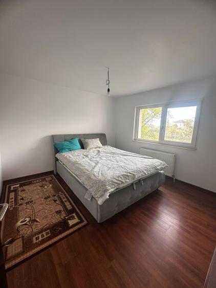 Apartament cu 3 camere, decomandat, etajul 3/4, zona Nicolina
