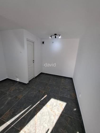 SPATIU COMERCIAL  Langa Piata Nicolina - 4