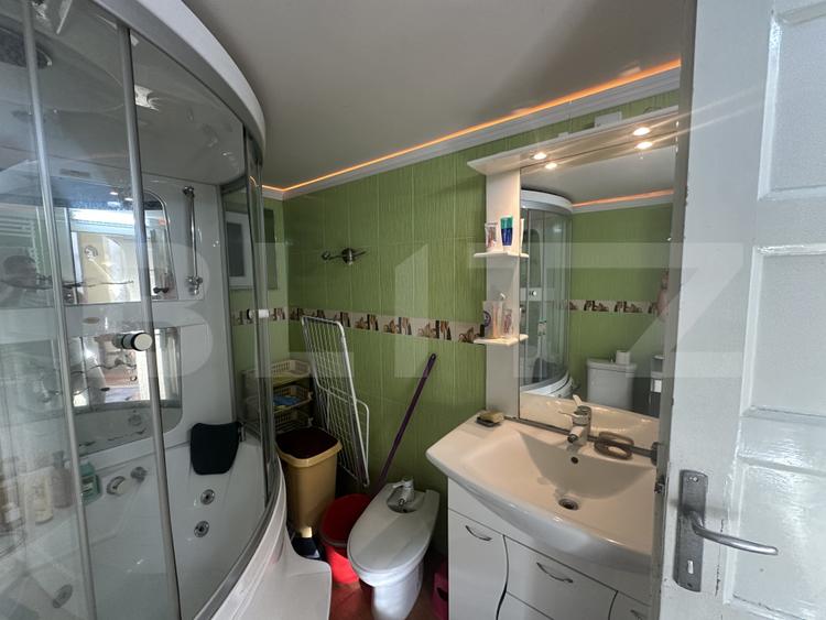 Casă cu două apartamente, 221 mp, zona Semicentral