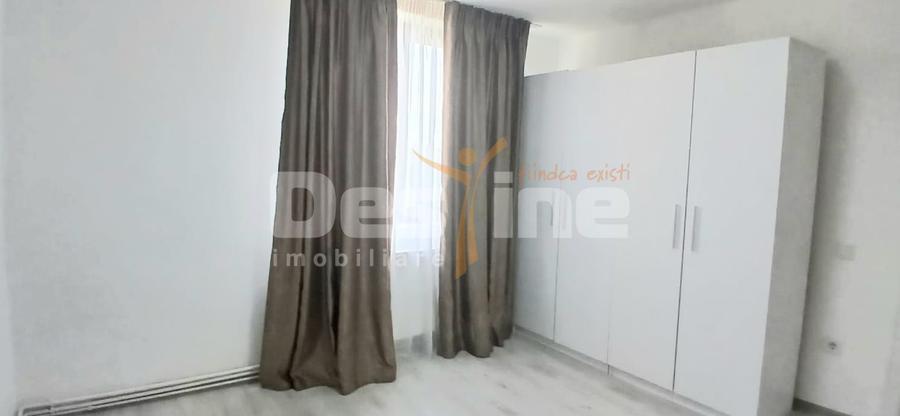 Apartament semidecomandat