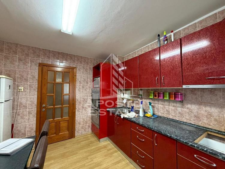Apartament 3 camere,decomandat, de vanzare, Soarelui, Timisoara
