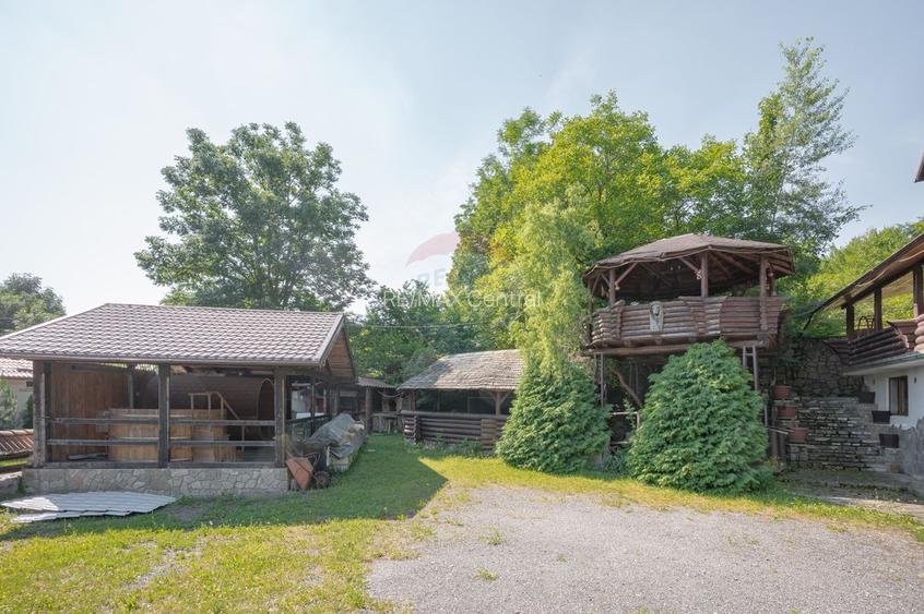Cabană turistică, 12 camere cu restaurant, bucătărie + sală evenimente - 26