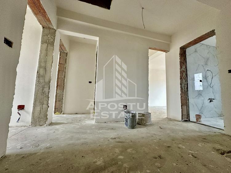 Duplex cu 5 camere situat la intrare in Giroc