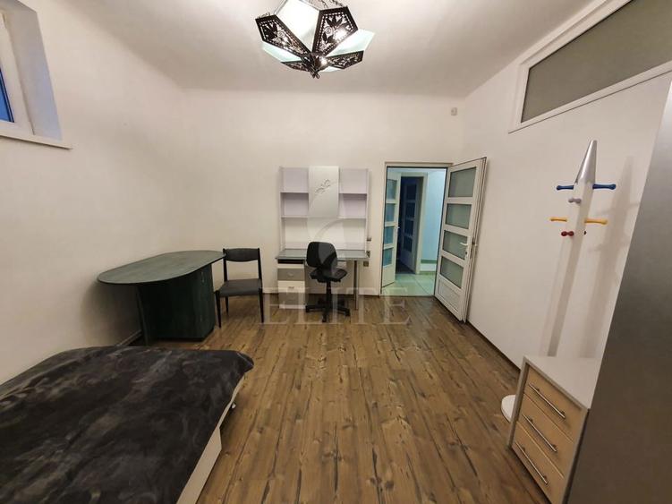 Apartament 3 camere în zona SEMICENTRALA CASA DE CULTURA A STUDENTILOR