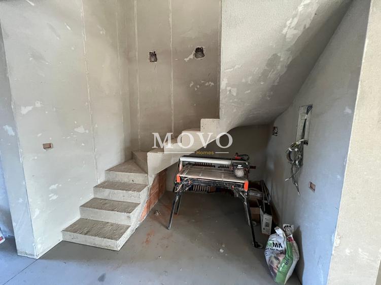 Duplex 5 camere despartit prin garaj | Giroc