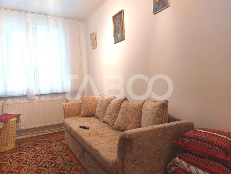 Apartament 62 mp 3 camere etaj 3 balcon pivnita Piata Noua Cisnadie