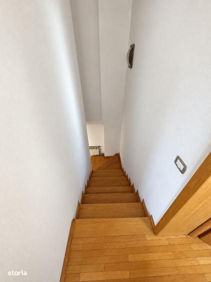 Casă 3 camere | Arcul de Triumf | Centrală proprie | Curte comuna