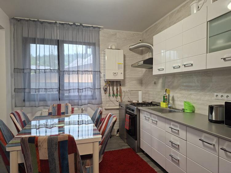 Apartament 3 camere de vânzare în Bușteni!!!