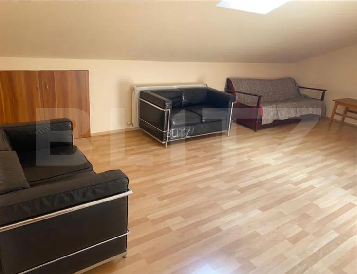 Apartament 2 camere, 70 mp, semidecomandat, zona Gruia