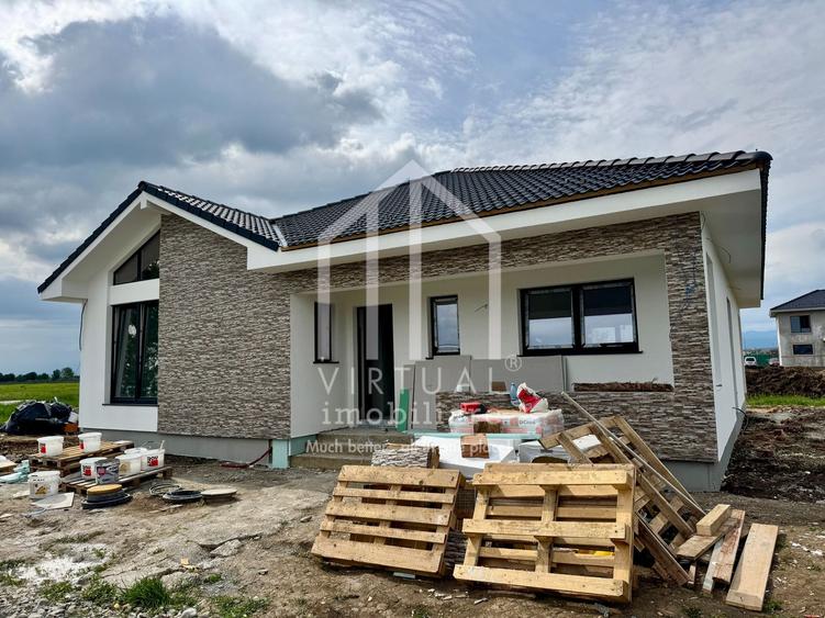 Casa pe un nivel cu 4 camere, 120mp utili, teren de 500 mp, Sura Mica