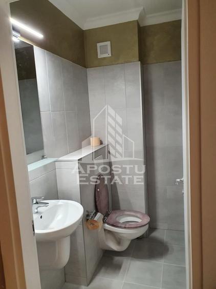 Apartament cu 3 camere, de inchiriat in zona Lipovei