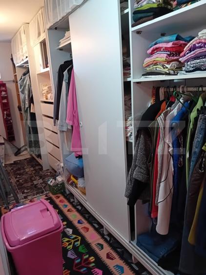 CASA IN CENTRU -REGHIN CU SPATIU COMERCIAL