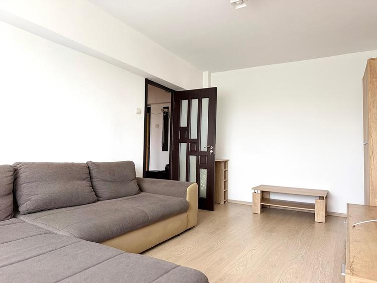 Ghencea / Vizavi de Stadionul Steaua/Metrou 10 min/ Apartament Mobilat /Parcare