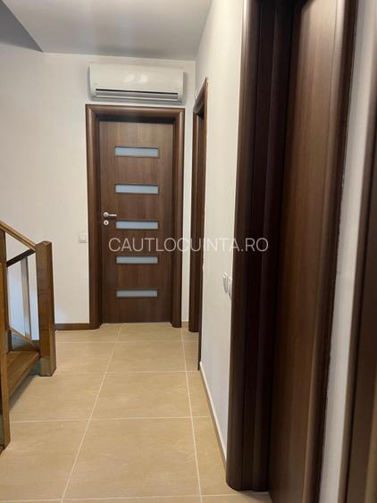 Casă cu 3 dormitoare + Living + Mansardă amenajată - 15 min Metrou - 8