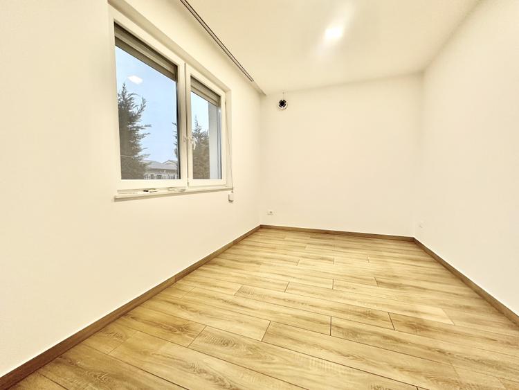 Duplex de inchiriat - 5 camere - 110 mp - Mosnita Veche