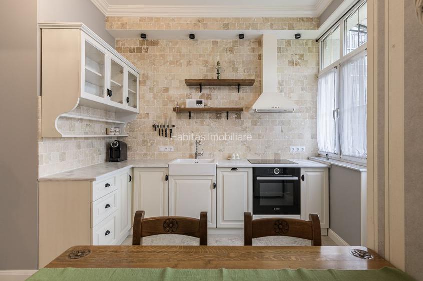 Proprietate in vila cu 2 familii, 4 camere, garaj, finisaje moderne - 9