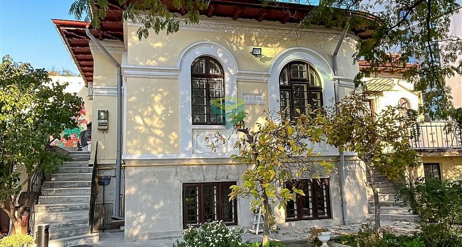 Casa si curte pentru locuinta | office, consultanta, comert