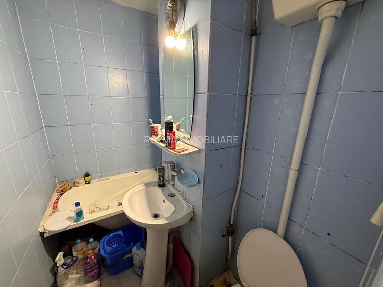 Ap 3 camere - decomandat - Campina - strada Milcovului - 10