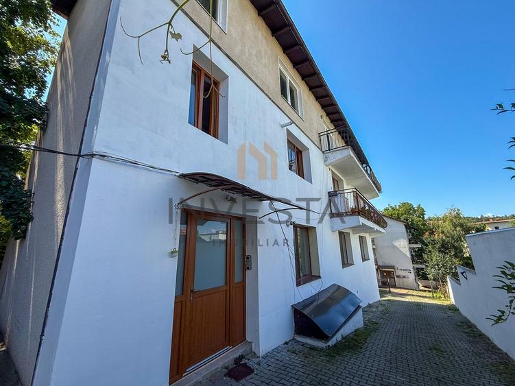 Apartament in vila, etajul 1, Zona Pasapoarte! Garaj inclus in pret!