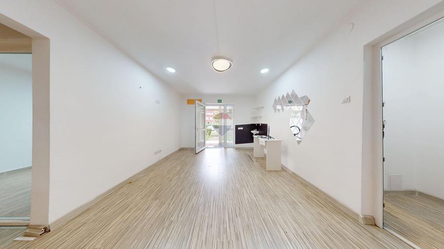 Spațiu comercial de închiriat (44 mp) în Brașov, Cartier Florilor