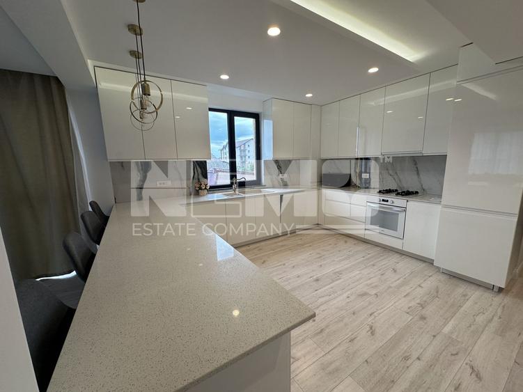 Apartament 3 Camere | Cu Boxa si Parcare