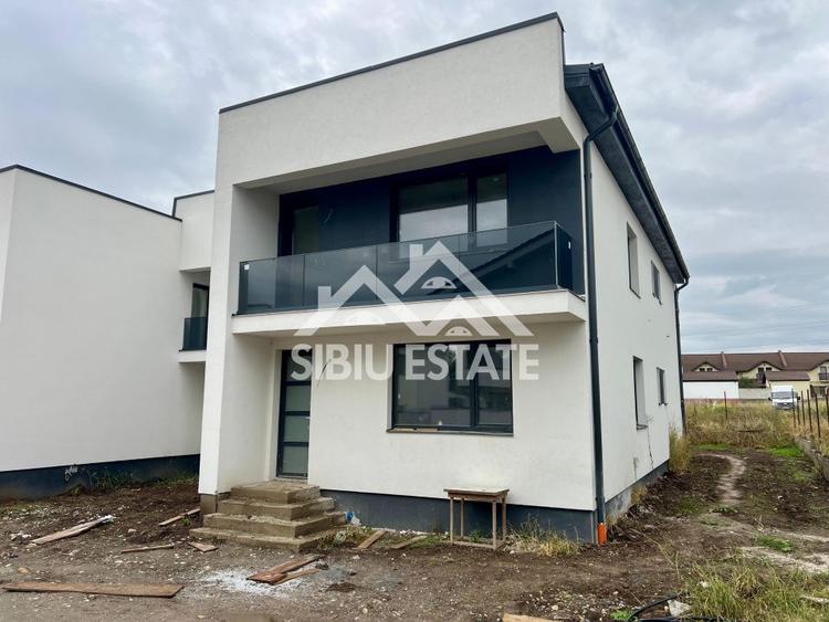 Casa de vanzare moderna 110 mp Curte 60 mp Arhitecților