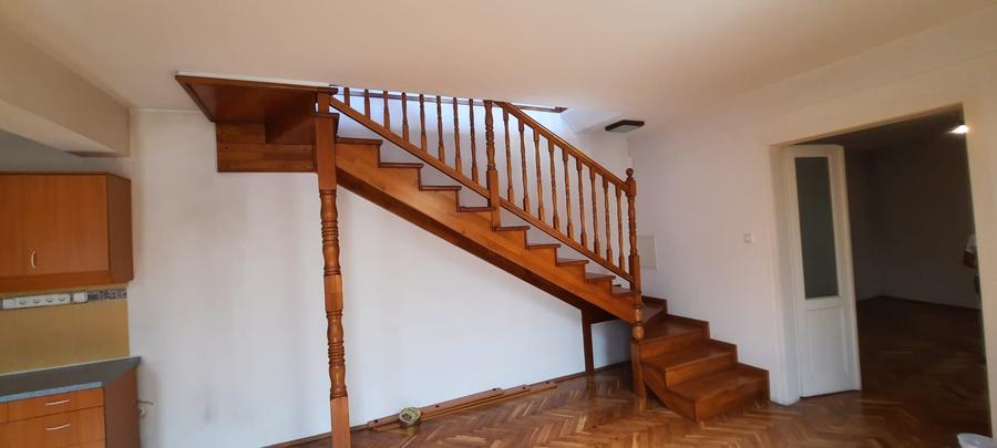 De vanzare casa cu 4 camere, Targu Mures, Zona Centrala