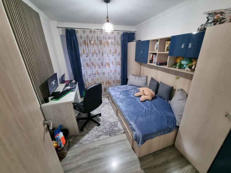Apartament decomandat 3 camere, zona Tomis Nord