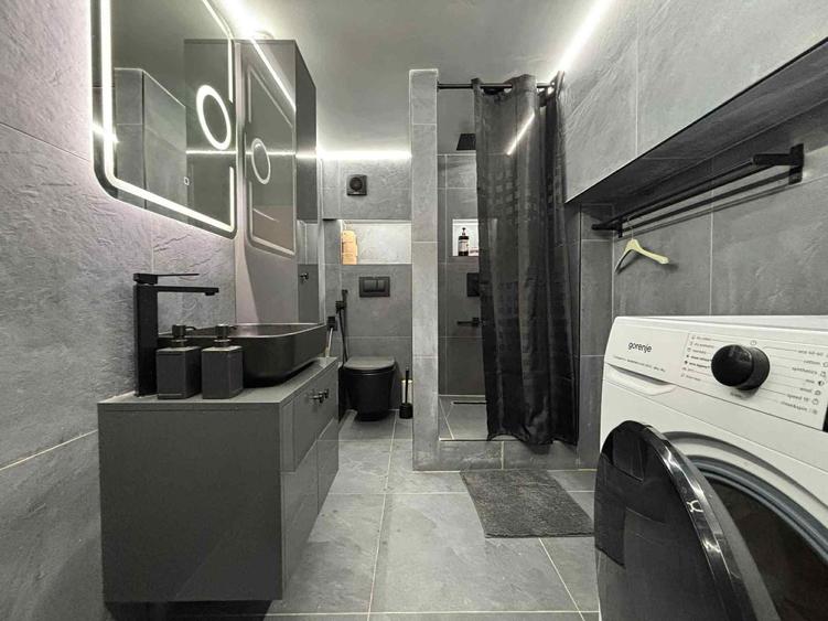Apartament cu 3 camere, 80mp, curte 100mp, Manastur zona Campului