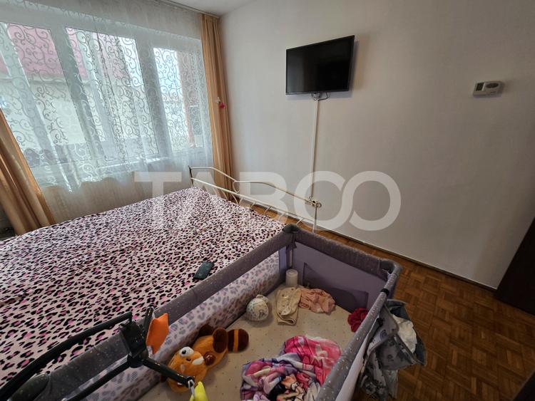 Apartament 2 camere de vanzare mobilat cu balcon in Terezian Sibiu