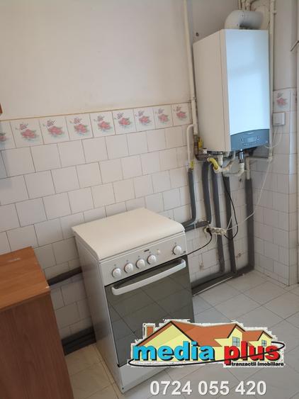 Apartament 3 camere decomandat – Micro 39