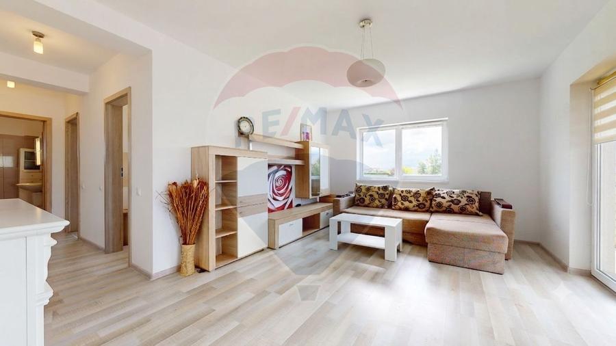 Apartament cu 2 camere de vânzare Sânpetru, cu loc de parcare