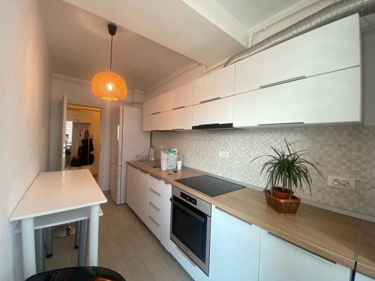 Apartament 2 camere, 50mp, decomandat, centrala, metrou, AC, Pallady
