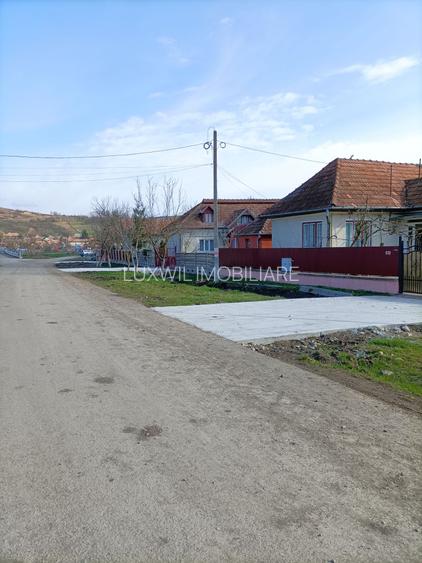 Vanzare teren intravilan parcelabil, in localitatea Rascruci - 3