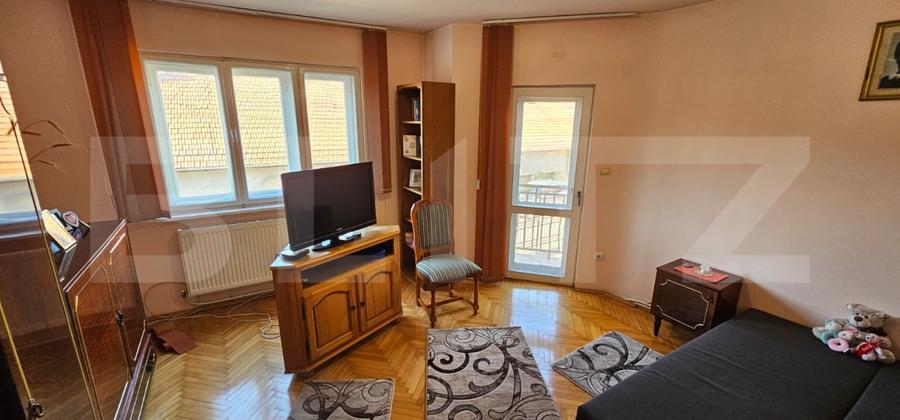 CASA CU 6 CAMERE, 293 MP UTILI SI GARAJ - DEVA