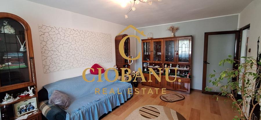 APARTAMENT DE VANZARE ETAJ 2/4 DECOMANDAT ZONA 1 MAI