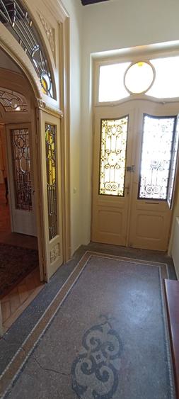 Corp casa deosebit, Serban Voda - Unirii- Biserica Sf Spiridon