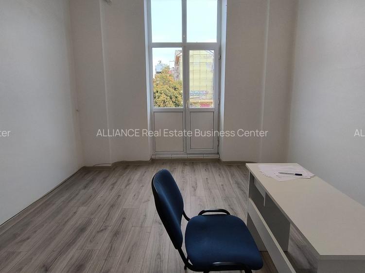 CENTRU HOTEL GRAND- Cladire de birouri emblematica ! - 12